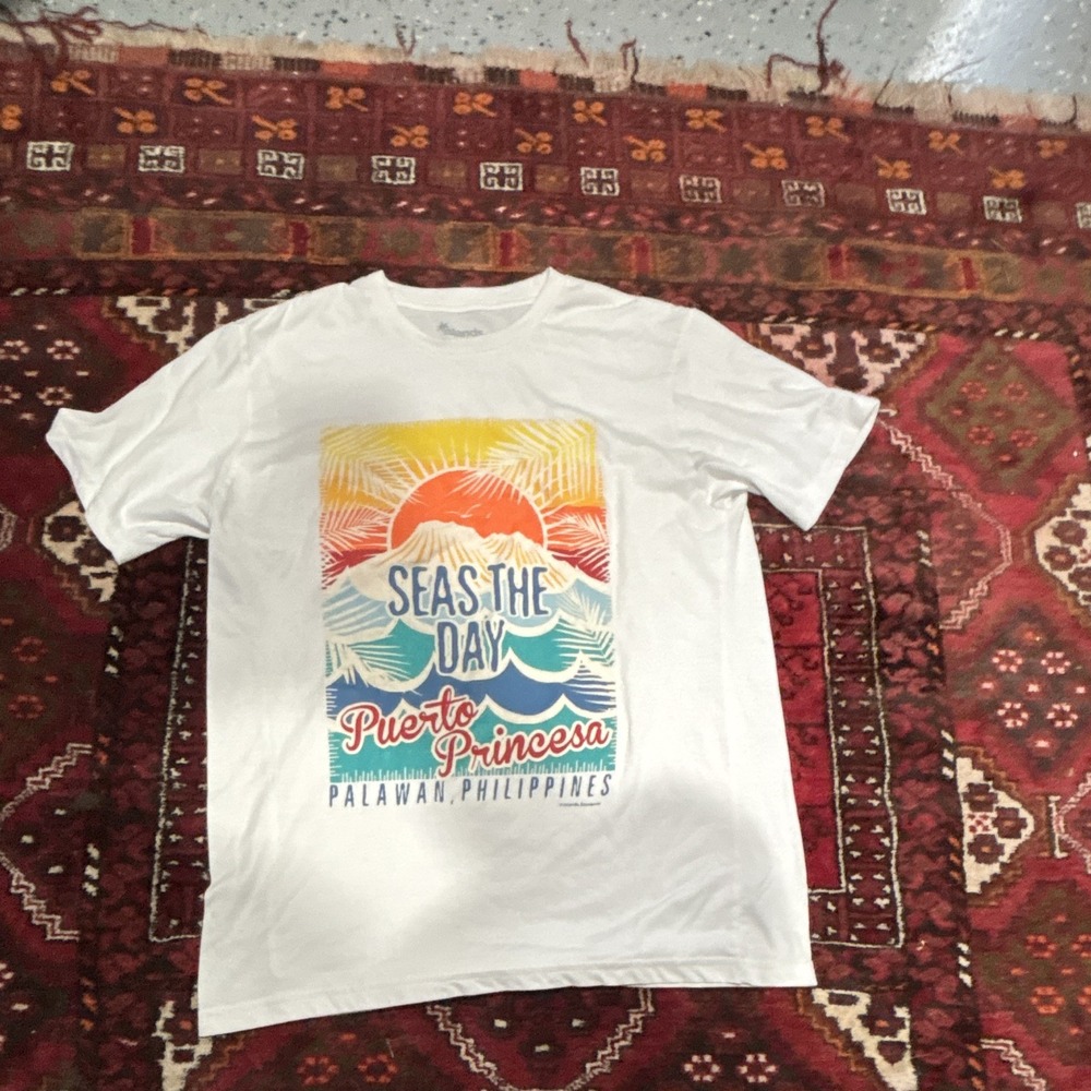 Islands Seas The Day Puerto Princesa Palawan Philippines Graphic T-Shirt L